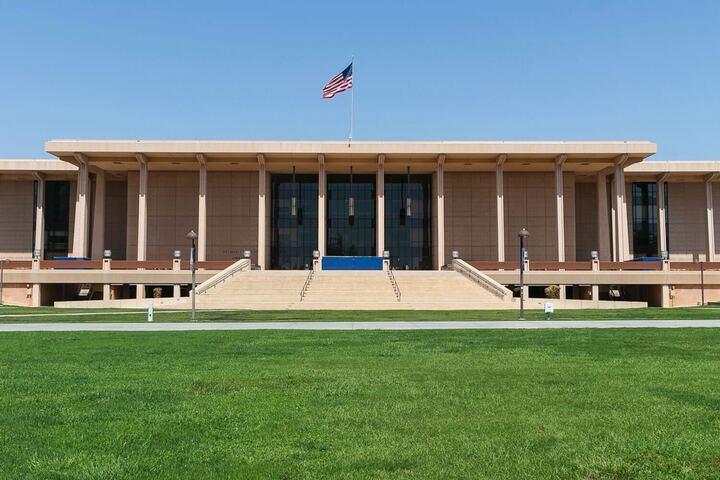 CSUN's University Library Photo