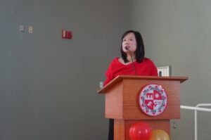 Dr. Junliang Huang 
